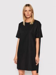 Makia Sukienka codzienna Saari W75045 Czarny Relaxed Fit. Czarne sukienki Makia, na co dzień, s, bez wzorów, z bawełny, bez kołnierzyka, bez ramiączek, proste. Za 429.99 zł.
