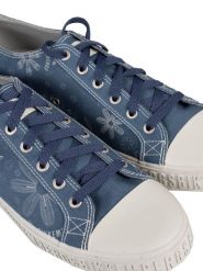 Bikkembergs Trampki | | Kobieta | Niebieski. Niebieskie trampki Bikkembergs, bez wzorów, bez zapięcia. W wyprzedaży za 399.00 zł.