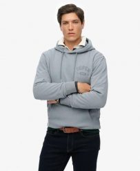 Superdry Bluza z kapturem Athletic Essentials Luźny krój – Flint Stone Blue Grey. Niebieskie bluzy Superdry, uniwersalny, bez wzorów, z bawełny, z kapturem. Za 312.50 zł.