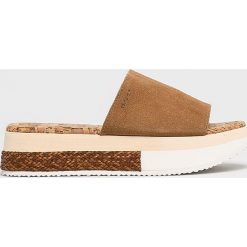 Gant - Klapki Santa Ana. Żółte klapki GANT, bez wzorów, z materiału, bez obcasa, na obcasie. W wyprzedaży za 319.90 zł.
