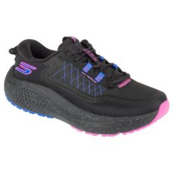 Buty sportowe Sneakersy damskie, Go Run Supersonic Max A/T. Czarne obuwie sportowe Skechers, bez zapięcia, trekkingowe, Skechers Sport. Za 379.99 zł.
