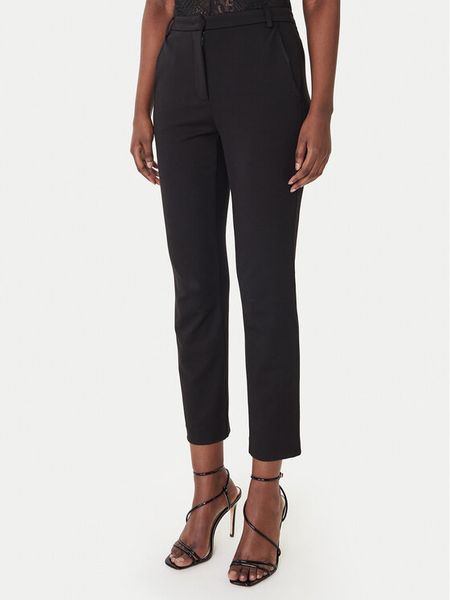 Patrizia Pepe Spodnie materiałowe 8P0823/A715-K103 Czarny Regular Fit. Czarne spodnie materiałowe Patrizia Pepe, bez wzorów, z materiału. Za 1,059.00 zł.