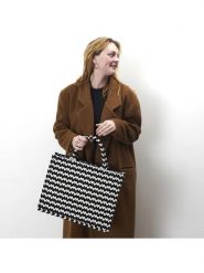 The Concept Factory Torba w kolorze czarno-białym - 42 x 32 x 16 cm rozmiar: onesize. Białe torebki klasyczne The Concept Factory, bez wzorów, z bawełny, bez dodatków. Za 54.95 zł.