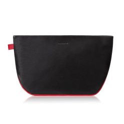 Kosmetyczka damska skórzana podróżna z czerwonymi elementami Paolo Peruzzi AY-13-BL. Czerwone kufry i kosmetyczki bez wzorów, ze skóry, bez dodatków. Za 79.00 zł.