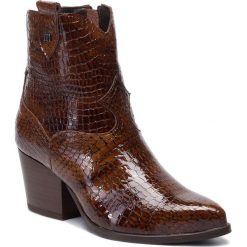 Botki MACCIONI - 944.271.86027 Brązowy. Brązowe botki Maccioni, bez wzorów, z materiału, bez obcasa, na obcasie, bez zapięcia. Za 399.00 zł.