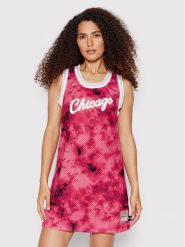 Mitchell & Ness Sukienka codzienna TDRSLF19018 Czerwony Regular Fit. Czerwone sukienki Mitchell & Ness, na co dzień, xs, bez wzorów, z syntetyku, bez kołnierzyka, bez ramiączek, proste. Za 359.99 zł.