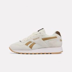 Sneakersy damskie Reebok Glide. Białe obuwie sportowe Reebok, bez zapięcia. Za 269.99 zł.