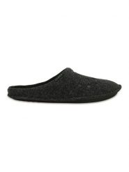Crocs Kapcie "Classic Slipper" w kolorze czarnym rozmiar: 36/37. Czarne obuwie domowe Crocs, bez wzorów, z materiału, bez zapięcia. Za 105.95 zł.