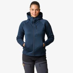 Bluza z kapturem Hiking damska Swedemount Lofoten Tech Stretch Hood wodoodporna. Niebieskie bluzy SWEDEMOUNT, bez wzorów, z kapturem. Za 279.99 zł.