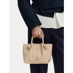 Torebka Beverly Hills Polo Club. Brązowe torebki klasyczne Beverly Hills Polo Club, bez wzorów, bez dodatków. Za 249.99 zł.