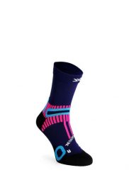 Skarpety turystyczne X-Socks Hike Perform Crew. Niebieskie skarpety X Socks, bez wzorów, z dzianiny. Za 120.99 zł.