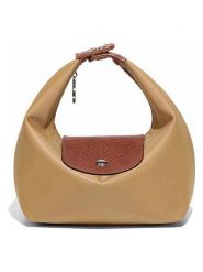 SUVRAI Torebka w kolorze beżowym - 20 x 23 x 11 cm rozmiar: onesize. Brązowe torby na ramię SUVRAI, bez wzorów, z materiału, na ramię, bez dodatków. Za 108.99 zł.