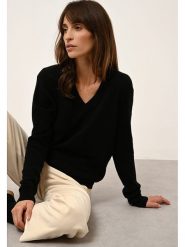 Just Cashmere Kaszmirowy sweter "Nora" w kolorze czarnym rozmiar: XL. Czarne swetry Just Cashmere, xl, bez wzorów, z kaszmiru, bez ramiączek. Za 391.59 zł.