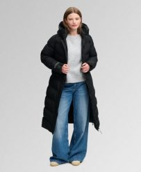 Superdry Płaszcz City Chevron Padded Longline – Czarny. Czarne płaszcze Superdry, bez wzorów, z kapturem. Za 817.50 zł.