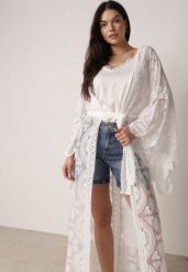 Biały Kardigan Ażurowa Narzutka z Materiałowym Paskiem Arisstea. Białe kardigany Born2be, uniwersalny, z aplikacjami, z materiału. Za 169.99 zł.