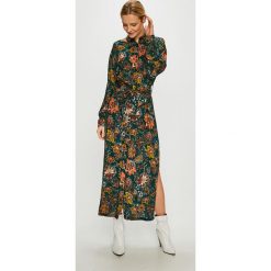 Answear - Sukienka. Sukienki ANSWEAR, na co dzień, s, bez wzorów, z materiału, casualowe, bez kołnierzyka, bez ramiączek, maxi, proste. W wyprzedaży za 149.90 zł.