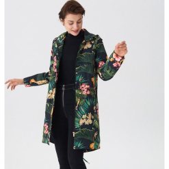 Parka z tropikalnym printem - Wielobarwn. Parki House. Za 159.99 zł.
