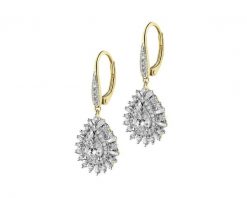 Kolczyki z żółtego złota z diamentami - 1,74 ct - próba 585. Żółte kolczyki Apart, z diamentem, złote. Za 34,990.00 zł.