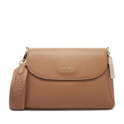 Torebka Nine West. Brązowe listonoszki Nine West, bez wzorów, bez dodatków. Za 279.99 zł.