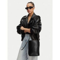 Torebka Emporio Armani. Czarne torebki klasyczne Emporio Armani, bez wzorów, bez dodatków. Za 2,959.00 zł.