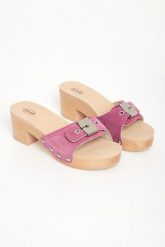 Klapki damskie na obcasie SCHOLL. Klapki Scholl, bez wzorów, bez obcasa, na obcasie. Za 689.00 zł.