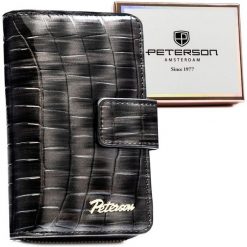 Szary portfel damski ze skóry ekologicznej z tłoczeniem na wzór skóry krokodyla, zamykany na zatrzask i suwak - Peterson. Szare portfele Peterson, bez wzorów, ze skóry ekologicznej. Za 74.99 zł.