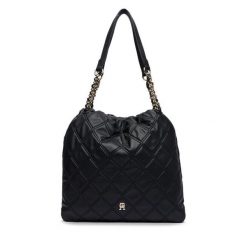 Torebka Tommy Hilfiger. Czarne torebki klasyczne TOMMY HILFIGER, bez wzorów, bez dodatków. Za 699.99 zł.