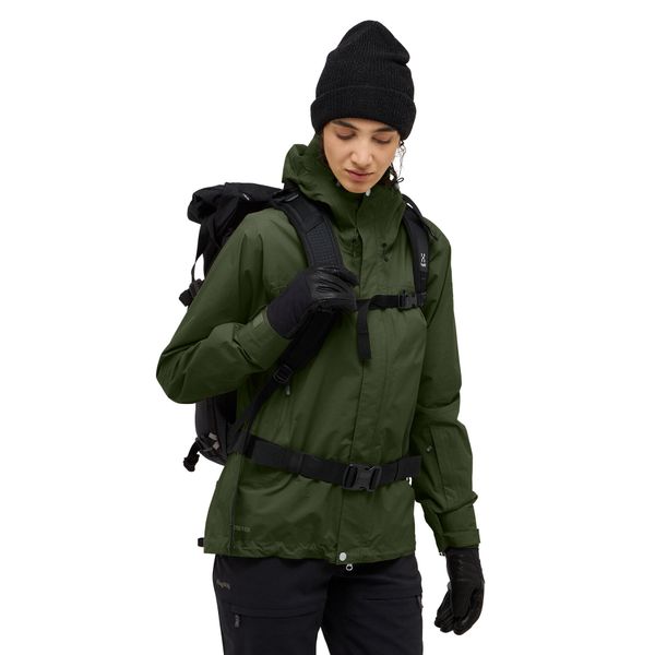 Damska wiatrówka Haglöfs Astral GTX II. Zielone kurtki sportowe Haglöfs, bez wzorów, z softshellu, bez kaptura, trekkingowe. Za 1,641.25 zł.