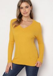 Beżowy Sweter z Trójkątnym Dekoltem z Prążkowanej Dzianiny Derige. Brązowe swetry Born2be, l, bez wzorów, z dzianiny, bez ramiączek. Za 74.99 zł.