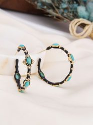 L'Atelier de Gaia Pozłacane kolczyki-półkreole z turkusem i cyrkoniami rozmiar: onesize. Czarne kolczyki L'Atelier de Gaia, z cyrkonią, pozłacane. Za 69.99 zł.