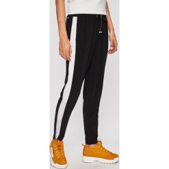 Liu Jo - Spodnie sportowe. Spodnie dresowe marki Liu Jo. Za 589.90 zł.