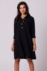 Luźna sukienka z kołnierzykiem guzikami i kieszeniami czarna. Czarne sukienki Bewear, do pracy, xl, bez wzorów, z materiału, biznesowe, bez kołnierzyka, bez ramiączek, trapezowe. Za 339.00 zł.