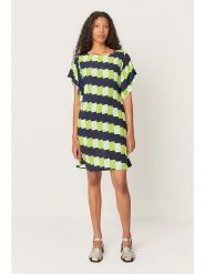 SKFK Sukienka "Laide" w kolorze granatowo-zielonym rozmiar: 38. Niebieskie sukienki SKFK, na co dzień, bez wzorów, z wiskozy, bez kołnierzyka, bez ramiączek, mini, proste. Za 239.99 zł.