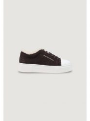 Armani Exchange Trampki XW003067 AF27450 U6032 Brązowy ciemny. Brązowe trampki Armani Exchange, bez wzorów, ze skóry, bez zapięcia. Za 646.42 zł.