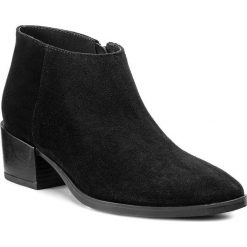 Botki GINO ROSSI - Mito DBH530-Y51-R500-9900-0 99. Czarne botki Gino Rossi, bez wzorów, ze skóry, bez obcasa, na obcasie, bez zapięcia. W wyprzedaży za 239.00 zł.