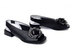 Scaviola SC S-339 BLK czarny, sandały damskie. Czarne sandały Sca'viola, bez wzorów, bez obcasa, bez zapięcia. Za 394.90 zł.