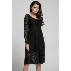 Długa sukienka z koronki na313. Czarne sukienki Pepe, na jesień, xs, bez wzorów, z koronki, eleganckie, bez kołnierzyka, bez ramiączek, maxi. Za 169.00 zł.