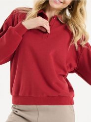 Bluza z kołnierzykiem - czerwony. Czerwone bluzy Sinsay, l, bez wzorów, bez kaptura. W wyprzedaży za 22.99 zł.