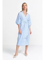 Rich & Royal Sukienka w kolorze błękitnym rozmiar: 36. Niebieskie sukienki Rich & Royal, bez wzorów, z tkaniny, bez kołnierzyka, bez ramiączek, midi. Za 278.66 zł.