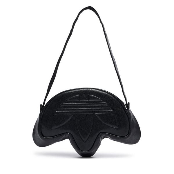 Torebka adidas. Czarne torebki klasyczne Adidas, bez wzorów, bez dodatków. Za 219.99 zł.