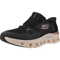 Buty SKECHERS GLIDE-STEP PRO RADIANT STRI Czarny. Czarne trekkingi Skechers, z tkaniny, trekkingowe. Za 448.99 zł.