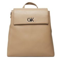 Plecak Calvin Klein. Brązowe plecaki Calvin Klein, bez wzorów. Za 439.99 zł.