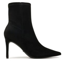Botki Guess. Czarne botki Guess, z aplikacjami, bez obcasa, na szpilce, bez zapięcia. Za 929.99 zł.