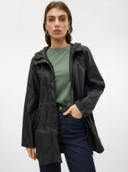 Vero Moda Płaszcz przeciwdeszczowy w kolorze czarnym rozmiar: L. Czarne kurtki sportowe Vero Moda, l, bez wzorów, bez kaptura. Za 169.95 zł.
