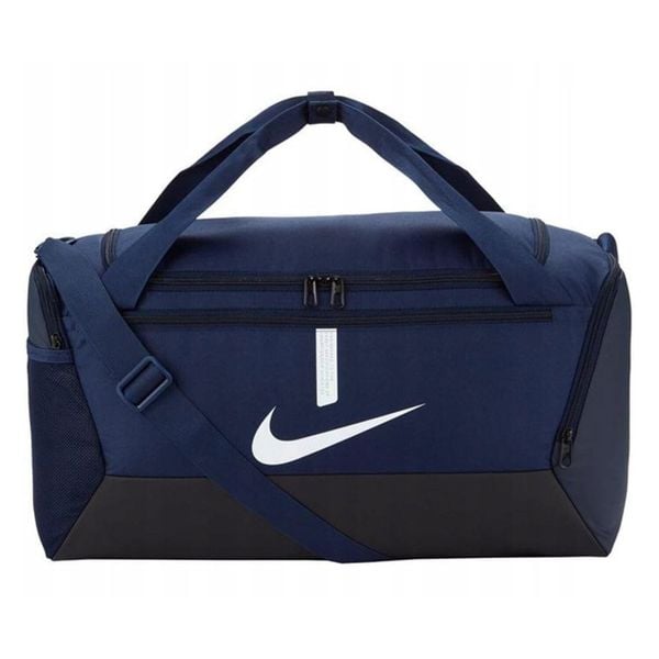 Torba Academy Team Duffle Bag. Czerwone torby na ramię Nike, bez wzorów, z materiału, na ramię, bez dodatków. Za 187.99 zł.