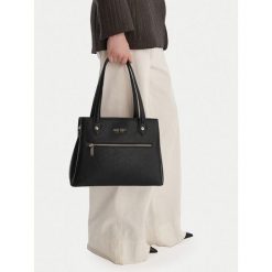Torebka Nine West. Czarne torebki klasyczne Nine West, bez wzorów, bez dodatków. Za 249.99 zł.