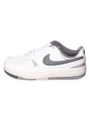 Nike Skórzane sneakersy "Gamma Force" rozmiar: 39. Białe trampki Nike, bez wzorów, bez zapięcia. Za 304.99 zł.