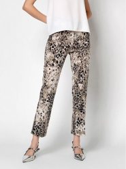 Rosner Spodnie "Alisa" w kolorze jasnoróżowo-czarnym rozmiar: 40/L28. Różowe spodnie materiałowe Rosner, l, bez wzorów, z materiału, z podwyższonym stanem. Za 180.06 zł.