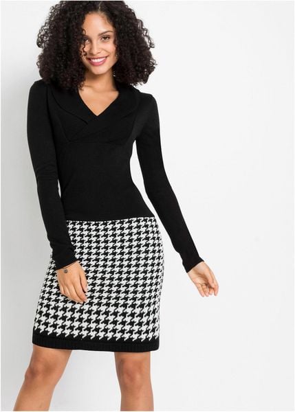 Sukienka dzianinowa. Czarne sukienki bonprix, bez wzorów, z dzianiny, eleganckie, bez kołnierzyka, bez ramiączek. Za 134.99 zł.