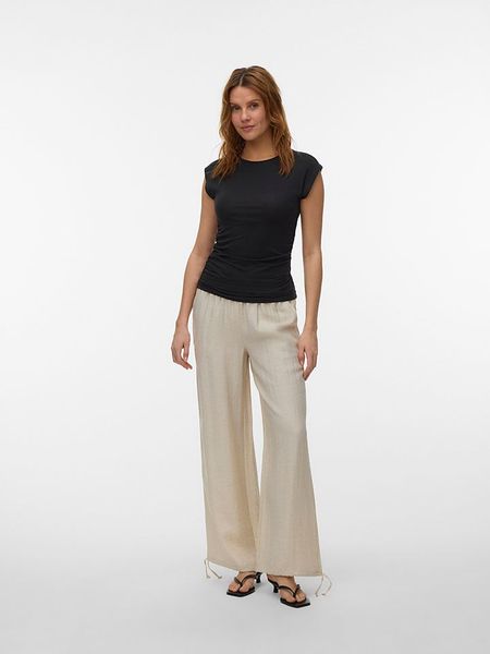 Vero Moda Koszulka w kolorze czarnym rozmiar: L. Czarne bluzki Vero Moda, l, bez wzorów, bez kołnierzyka, bez ramiączek. Za 68.95 zł.